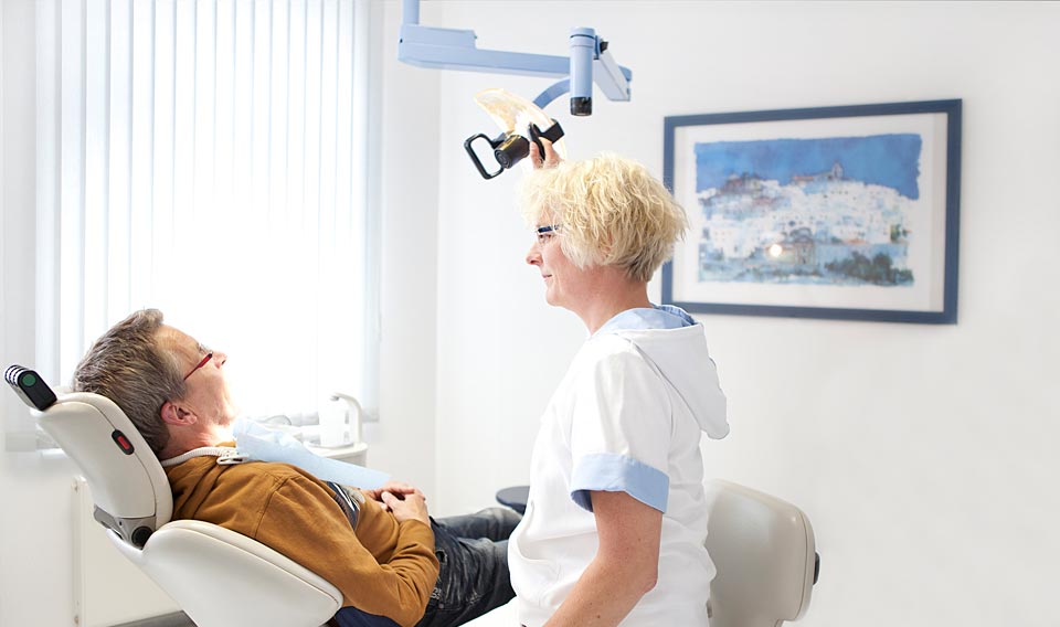 Behandlung - Zahnarztpraxis Elisbeth Tramm in Tönning